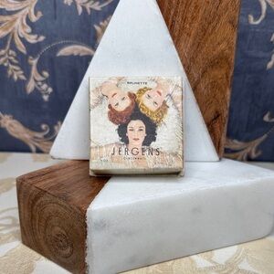 Vintage Jergens Varga Powder Box in Brunette